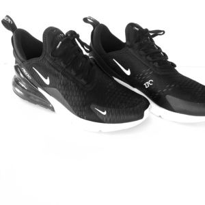 Jet black Nike AIRMAX 27c’s Men WORN ONCE